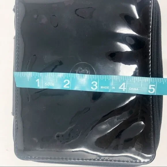 CHANELUltra Correction Lift Cosmetic Case Black